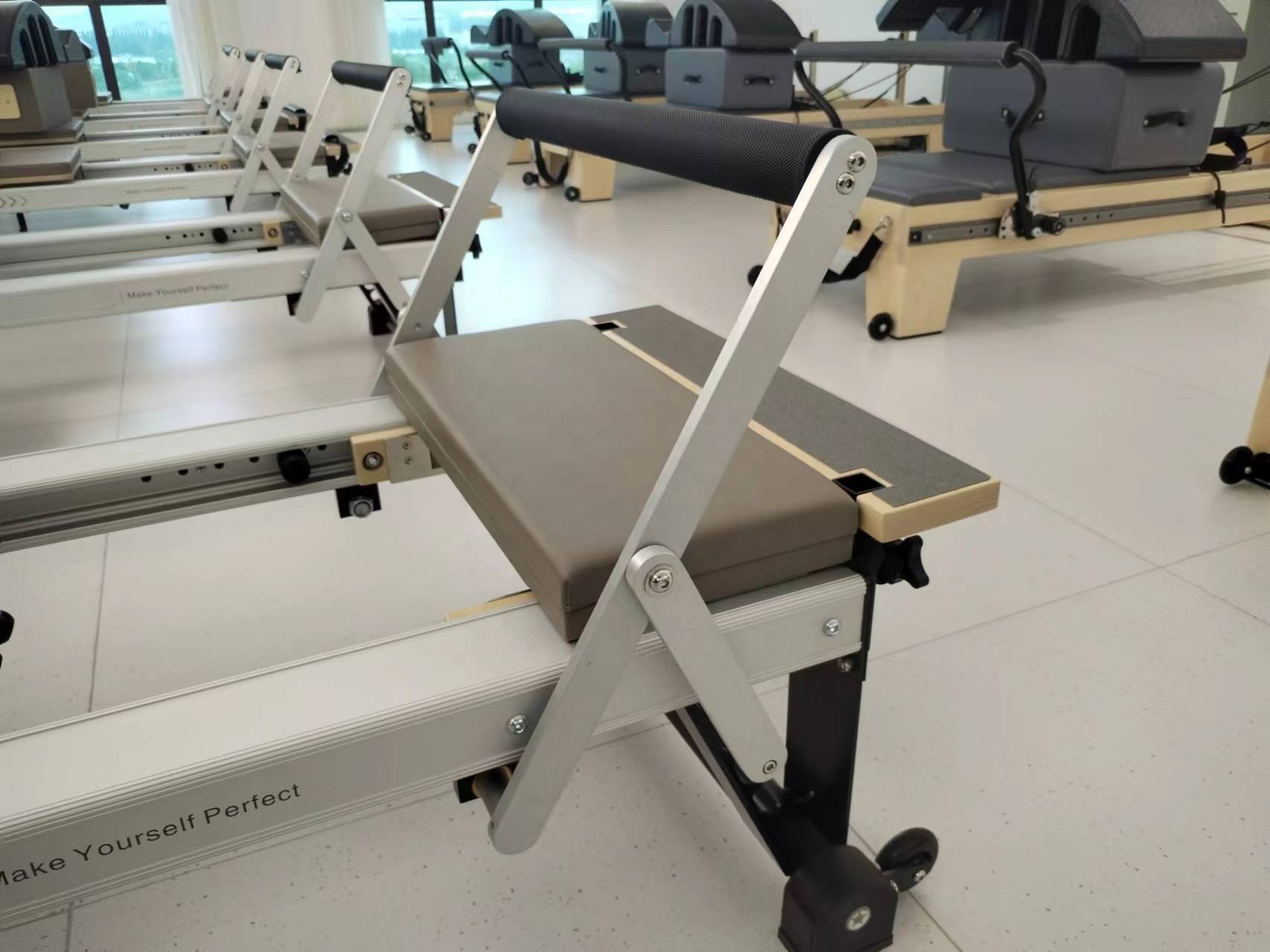 Commerciële Elina Pilates Refo - Pilates And Yoga Studio recensie en prijs